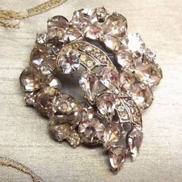 1950s Signed Weiss Diamondesque Crystal Vintage Brooch 13407 - Picture 1 of 6